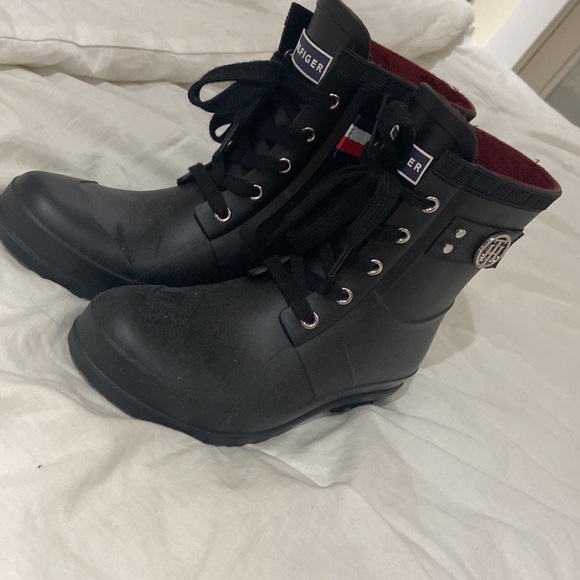 Boots - Picture 5 of 5